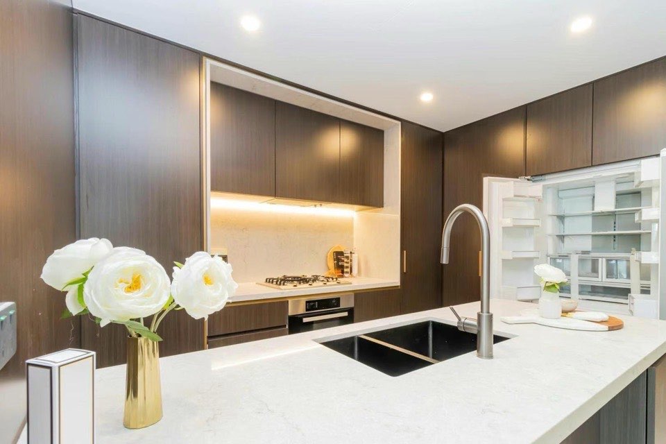 Two Bedroom Luxury Apartment in 88